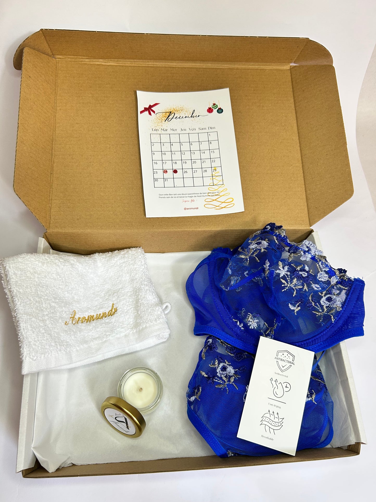 Box Clitoria